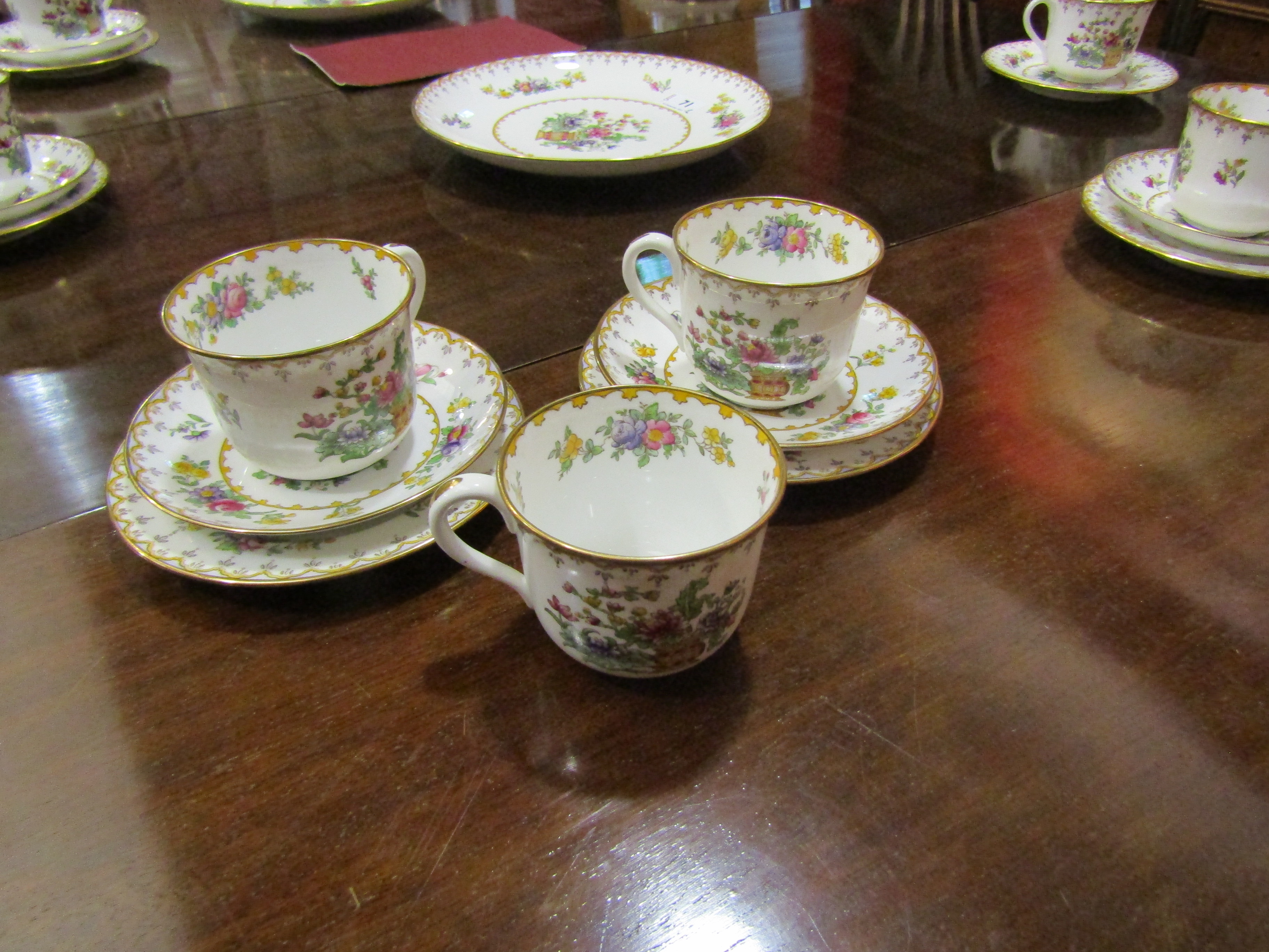 A Copeland Spode "Peplow" pattern exclusive to Harrods part tea set, comprising of 10 tea plates,