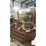 A mahogany dressing table.