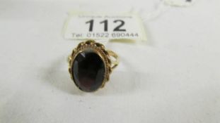 A gold ring set with Almandine garnet in oval shape, 9ct gold, 4.7 g in total, size O.