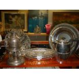 A mixed lot of silver plate.