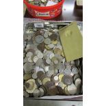 Approximately 5 kilos of mixed UK and foreign coins.