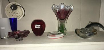 7 pieces of coloured art glass.