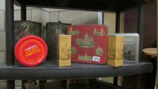 A mixed lot of old tins etc.