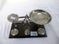 A Johnsons set of postal scales with weights