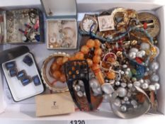 A mixed lot of costume jewellery