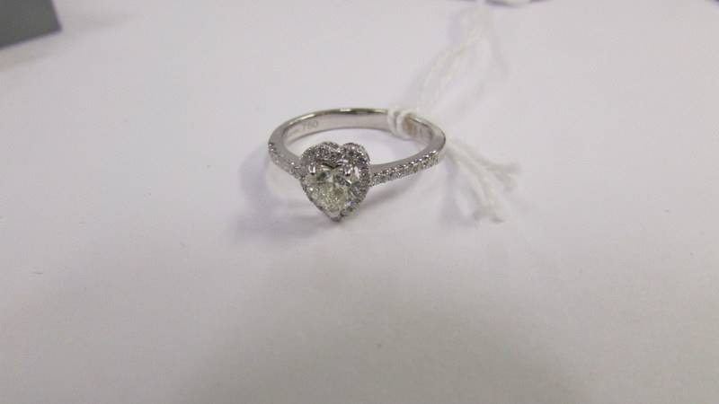 A 40 pt 18ct white cold heart shaped diamond ring, size N half. - Image 2 of 3