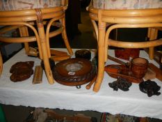 A mixed lot of treen and other wooden items.