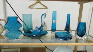 8 pieces of blue glass including Murano etc.
