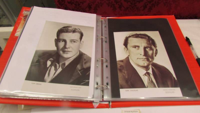 Two albums of movie star postcards (approximately 175) and an album of Picture Goer Gallery series - Image 6 of 31