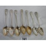 A set of 7 matching hall marked silver teaspoons, 90 grams.
