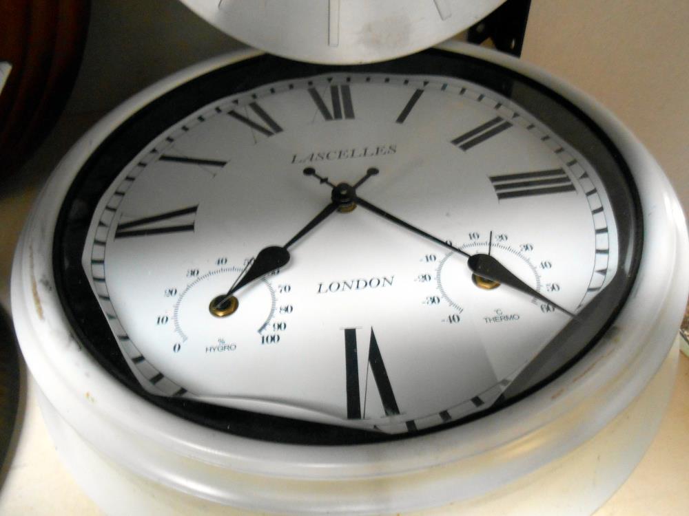 A selection of battery operated kitchen clocks etc. - Image 5 of 5