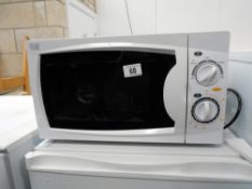 A 700w microwave