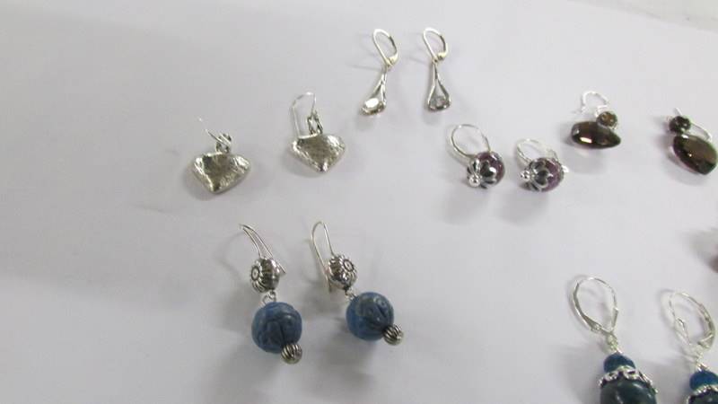 Ten pairs of assorted silver earrings. - Image 4 of 4