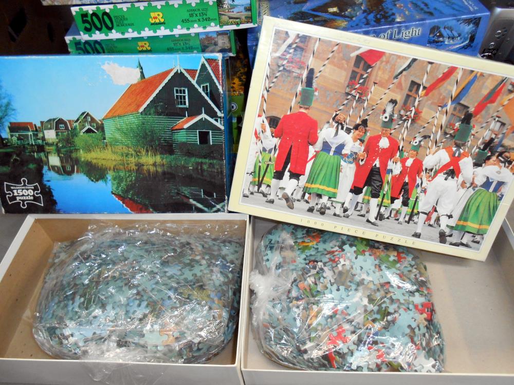 A quantity of jigsaw puzzles, some sealed, - Image 8 of 11