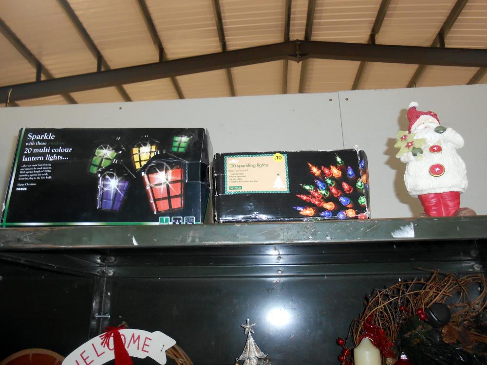 4 shelves of Christmas decoration including some vintage items - Image 2 of 6