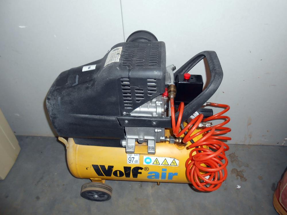 A Wolf air compressor 24 litre - Sioux 25, in working order (according to seller,