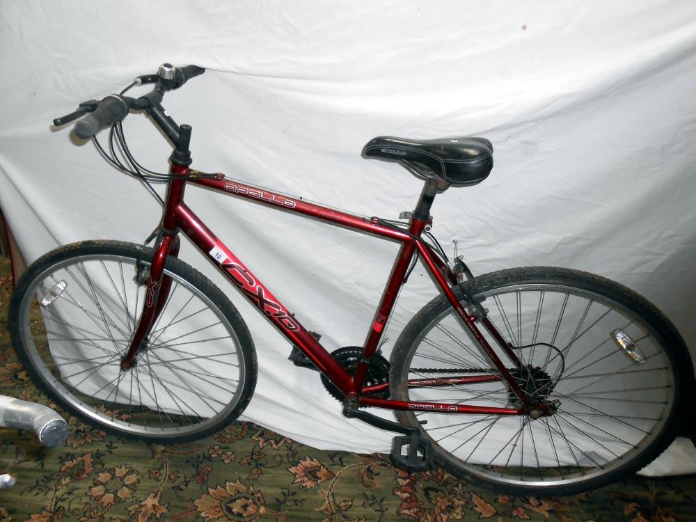 An Apollo CX10 bicycle