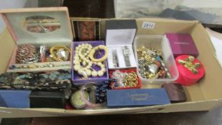 A good box of assorted costume jewellery.