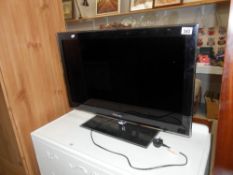 A Samsung 32" TV,