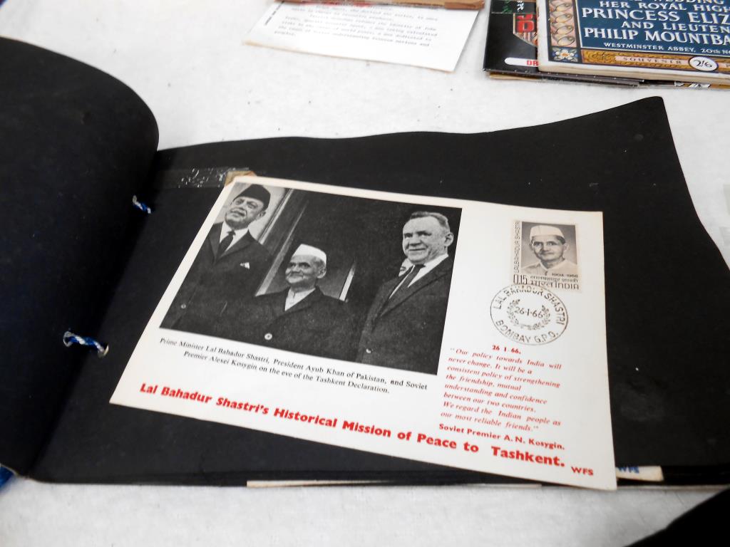 A selection of Nehru memorabilia/ephemera including postcards etc. - Image 4 of 8