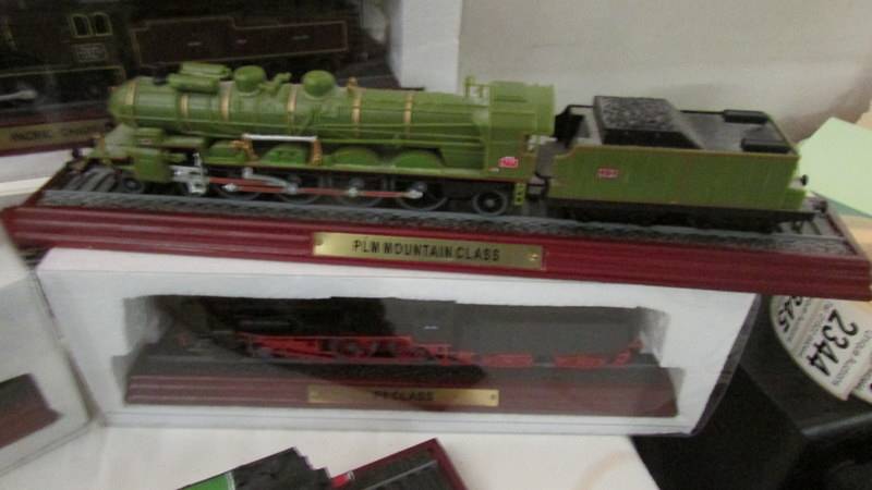 5 boxed and 3 unboxed ornamental model locomotives. - Image 2 of 6