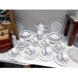 Approx 40 pieces of modern tea and dinner ware