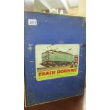 2 original French Hornby train Le Drapeau and TNBU Le Basque empty boxes.