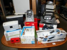 A mixed lot including photo printer, cd player, viewer, etc.