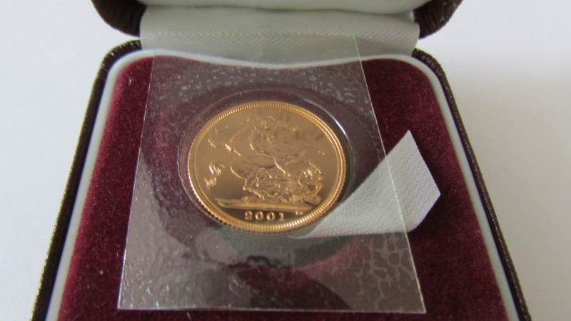 A 2001 limited edition sovereign. - Image 2 of 2