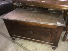 A good old oak chest height 53cm, width 90cm,