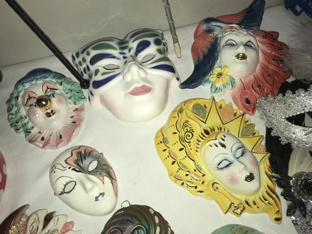 A quantity of ornamental pottery & other face masks - Image 3 of 6