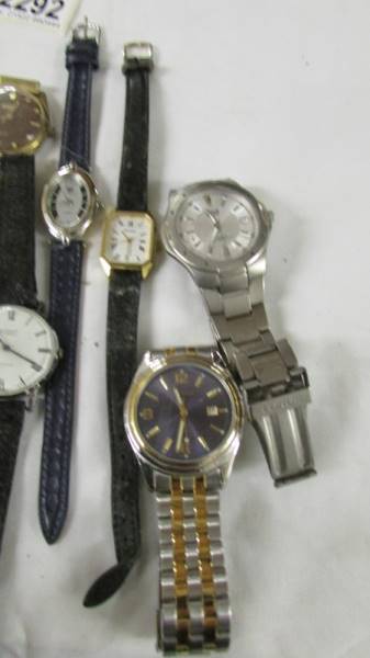 Approximately 18 ladies and gents wrist watches. - Image 2 of 5