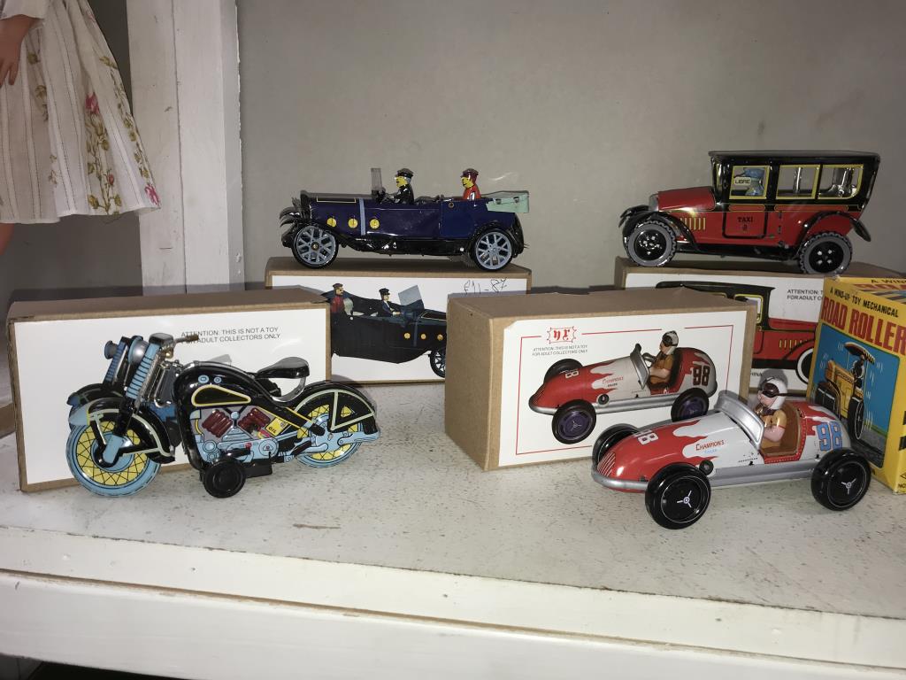 8 boxed re-issue tin plate clockwork toys including motorbikes, bus 7 taxi etc. - Image 2 of 4