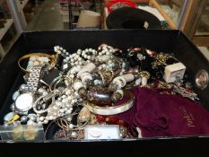 A box of costume jewellery.