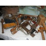 A mixed lot of tools including metal vice.