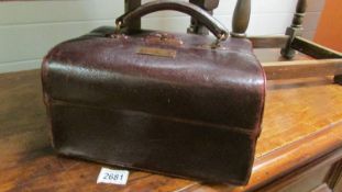 A good quality Gladstone bag in excellent condition.