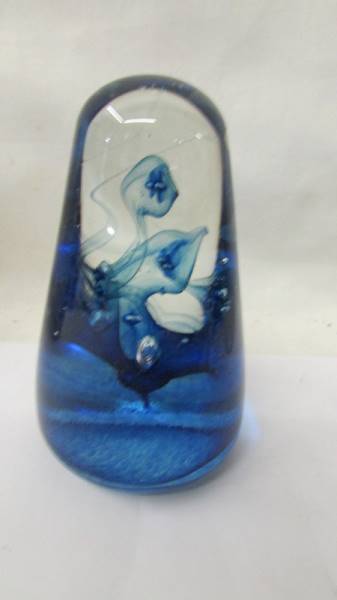 Five items of glass ware including Caithness paperweight. - Image 6 of 8