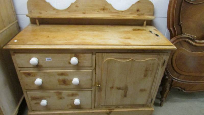 A pine Lincolnshire dresser.