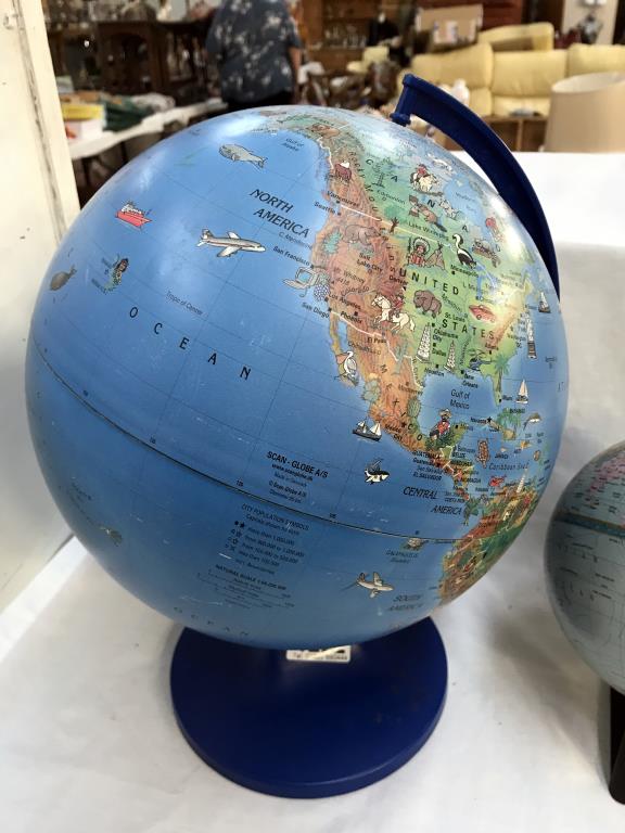 2 World globes - Image 2 of 5