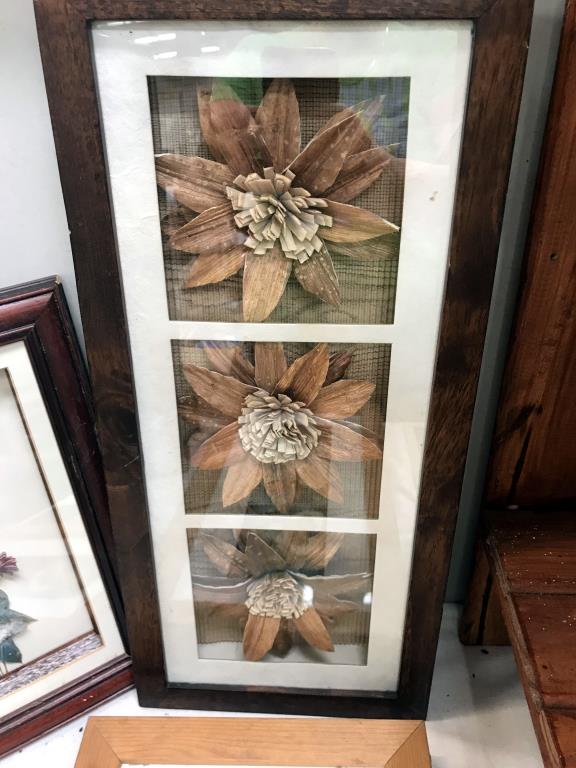 4 framed 3D flower pictures & 1 other - Image 3 of 6