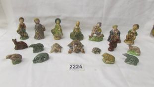 Seven Wade figures and a quantity of Wade whimsies.