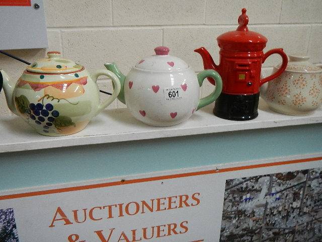 Ten assorted teapots. - Image 3 of 4