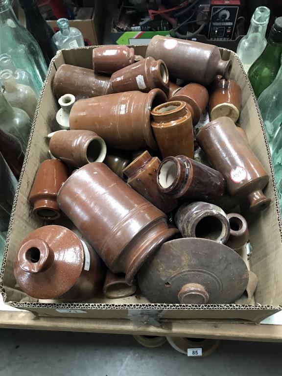 A box of stoneware pots/jugs - Image 2 of 2