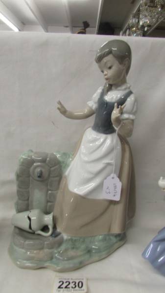 3 NAO figurines - A girl at a pump, a girl with a bird and a girl with flowers. - Image 2 of 4