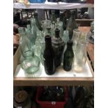 A mixed lot of vintage bottles