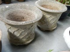 A pair of good old planters (one chipped).