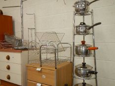 A small quantity of old kitchen ware,