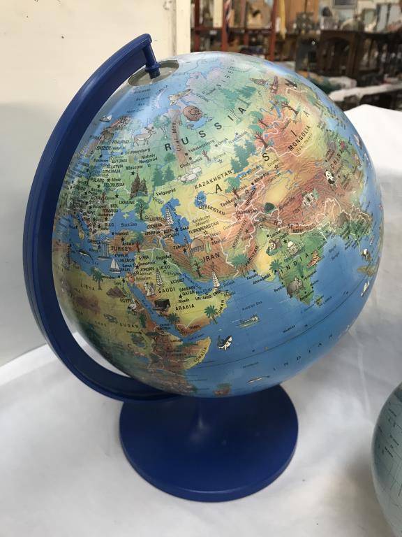 2 World globes - Image 3 of 5
