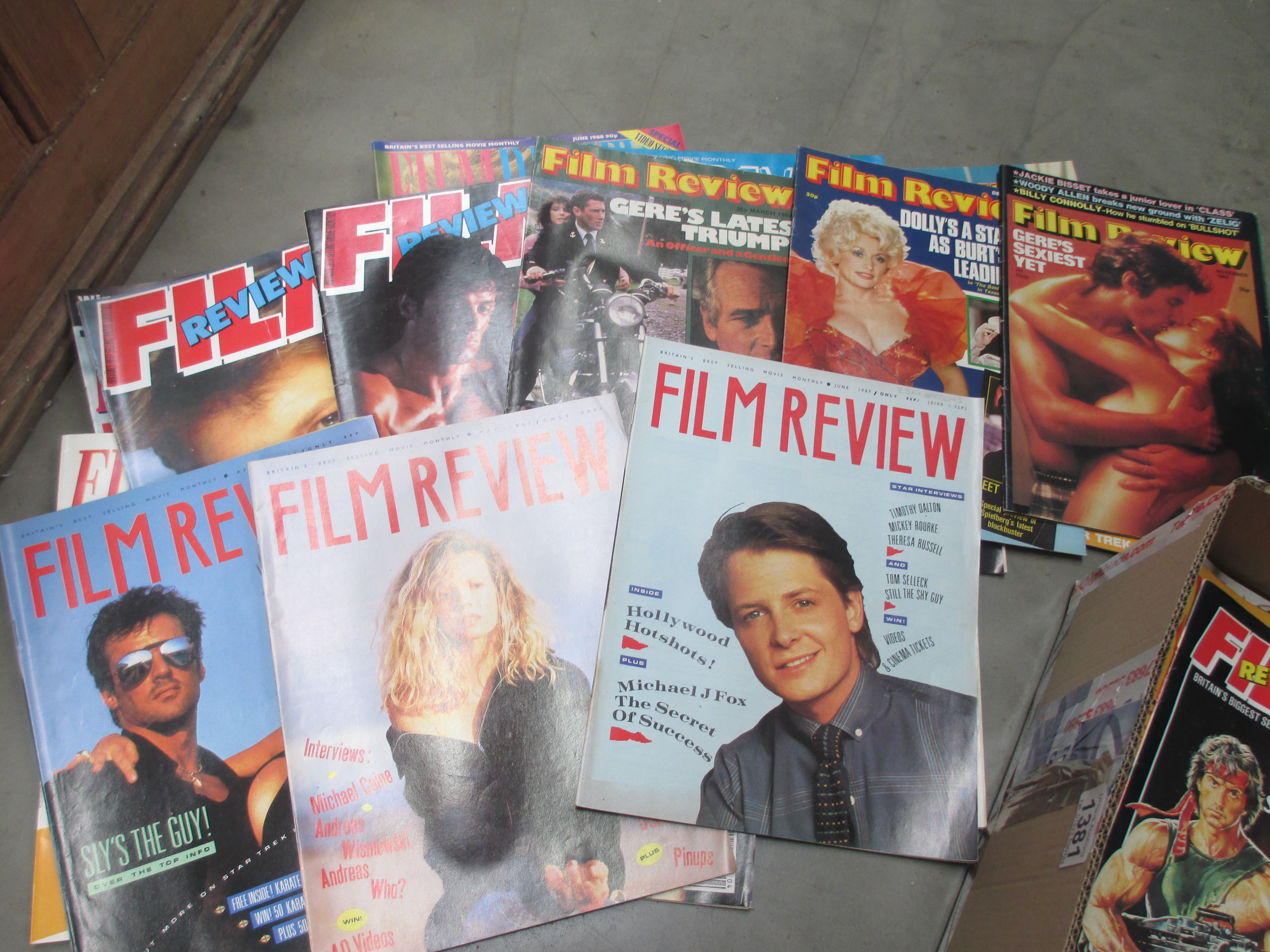 An excellent collection of approximately 90 x 1980's Film Review magazines including Stallone, - Image 5 of 5