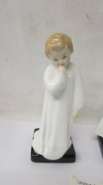 Two Royal Doulton figurines - Darling HN1985 and Bedtime HN1978. - Image 2 of 5